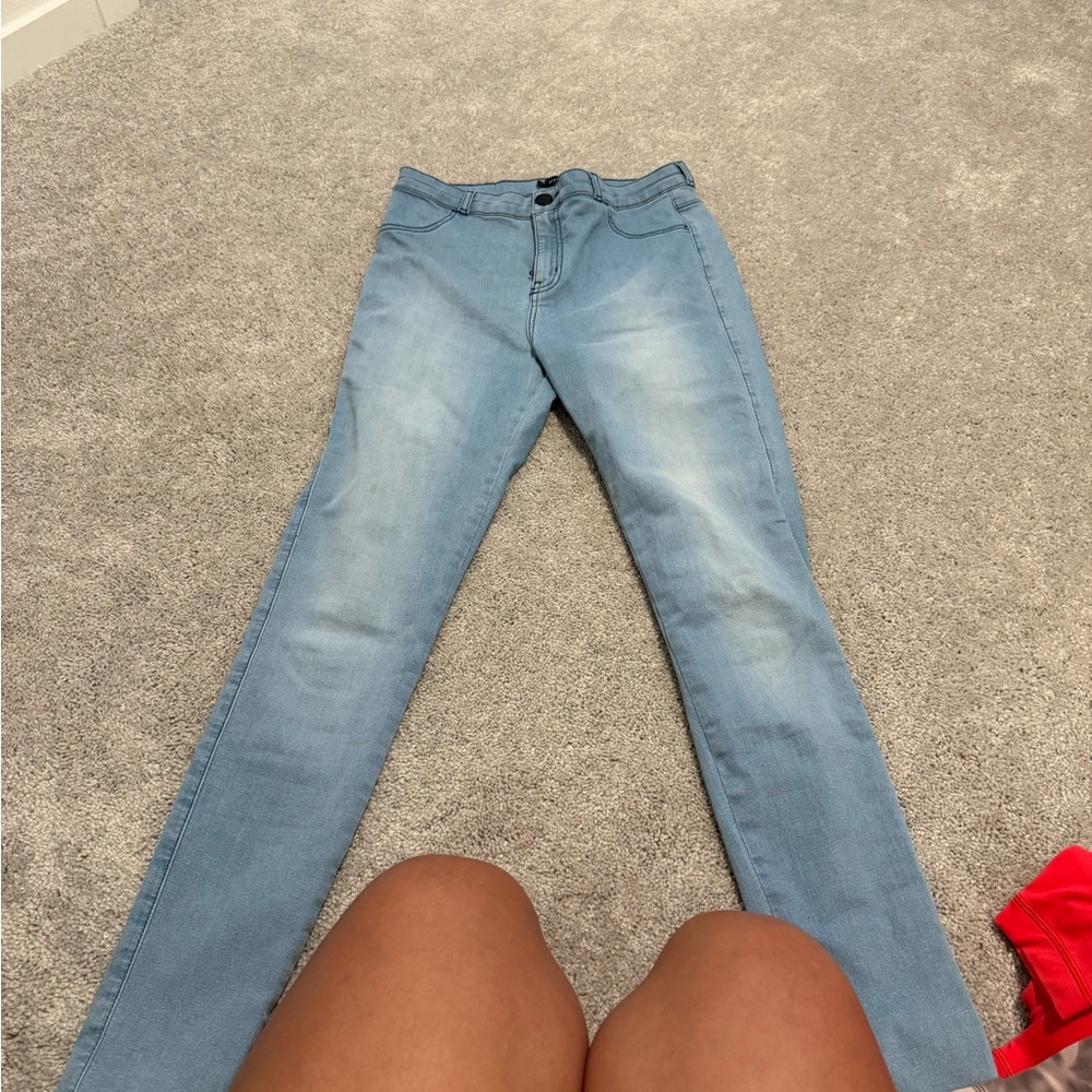 FITJEANS Women's Sky Blue Skinny Jeans